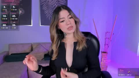 Violett  online show from 27, 10, 2025