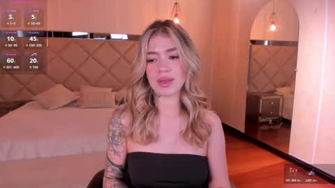 Violett  online show from 18, 11, 2025