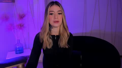 Violett  online show from 9, 1, 2026