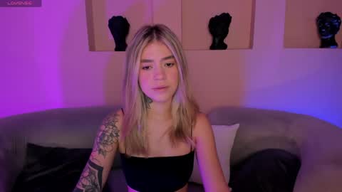 Violett  online show from 7, 5, 2026