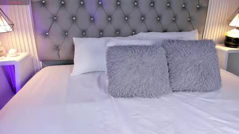 VioletthaRous online show from 5, 3, 2026