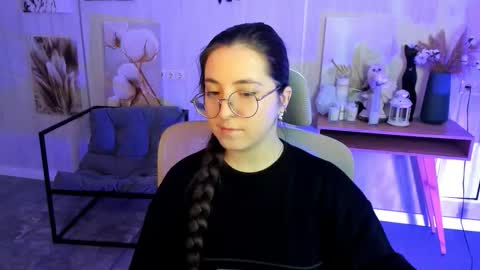 Snapshot of virtualvoyant chatting on 14, 11, 2025 your love online show from 14, 11, 2025