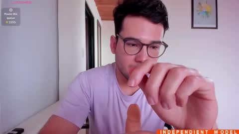 Vito Ferrer online show from 26, 10, 2025