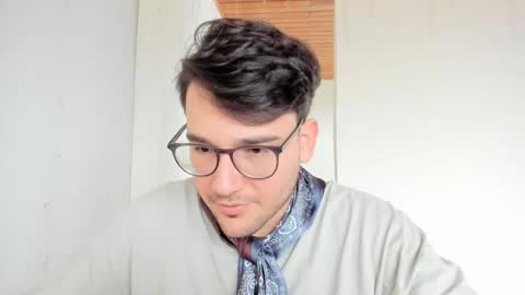 Vito Ferrer online show from 16, 12, 2025