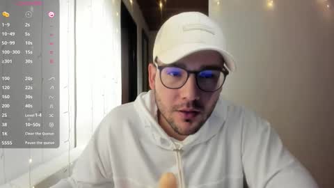 Vito Ferrer online show from 23, 12, 2025