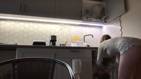 Snapshot of viv983161 chatting on 20, 10, 2025 viv983161 online show from 20, 10, 2025