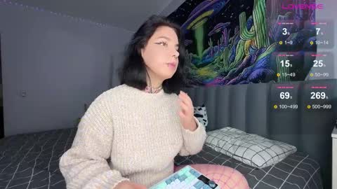 Snapshot of vivi__squirrel chatting on 24, 9, 2025 Vivi online show from 24, 9, 2025