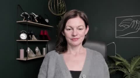 Snapshot of vivian_dream chatting on 28, 10, 2025 Vivian online show from 28, 10, 2025