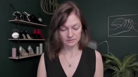 Snapshot of vivian_dream chatting on 4, 11, 2025 Vivian online show from 4, 11, 2025