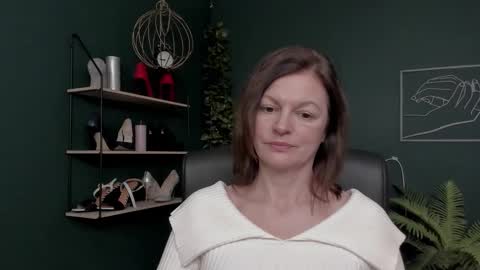 Snapshot of vivian_dream chatting on 5, 12, 2025 Vivian online show from 5, 12, 2025