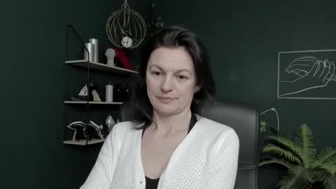 Snapshot of vivian_dream chatting on 9, 3, 2026 Vivian online show from 9, 3, 2026