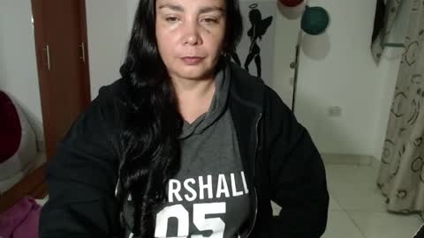 vivian_milf_paint online show from 1, 10, 2025