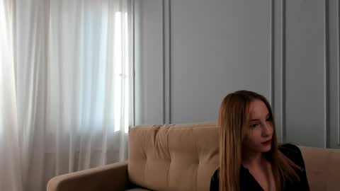 Snapshot of vivian_mooreee chatting on 20, 5, 2026 Eva online show from 20, 5, 2026