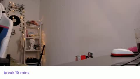 vivian_qwerty online show from 25, 12, 2024