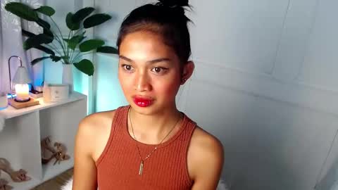 Vivian online show from 29, 1, 2025