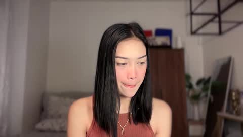 Vivian online show from 8, 3, 2026