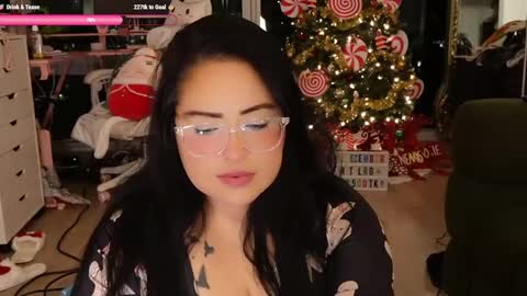 Snapshot of vivianaortega chatting on 17, 12, 2024 Vivi online show from 17, 12, 2024