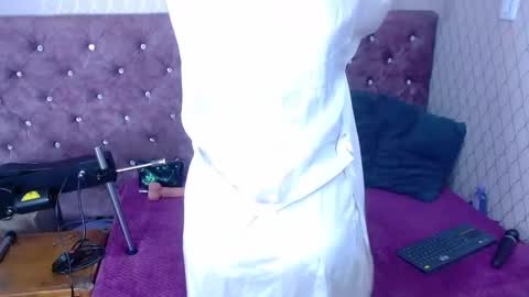 VivianRose online show from 4, 10, 2025