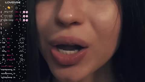 Nelly and Mari online show from 3, 3, 2025