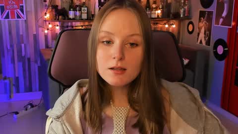 Snapshot of vivienleeigh chatting on 5, 12, 2024 Vivien online show from 5, 12, 2024