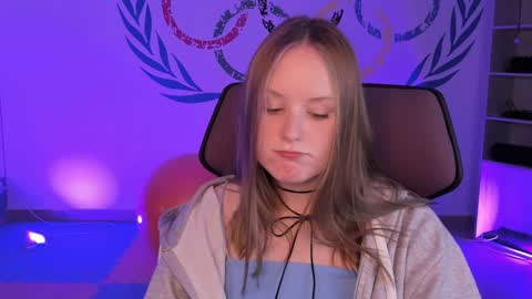 Snapshot of vivienleeigh chatting on 9, 12, 2024 Vivien online show from 9, 12, 2024