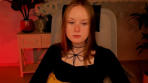 Snapshot of vivienleeigh chatting on 10, 12, 2024 Vivien online show from 10, 12, 2024