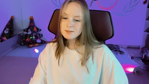 Snapshot of vivienleeigh chatting on 27, 12, 2024 Vivien online show from 27, 12, 2024