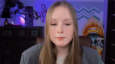 Snapshot of vivienleeigh chatting on 22, 2, 2025 Vivien online show from 22, 2, 2025