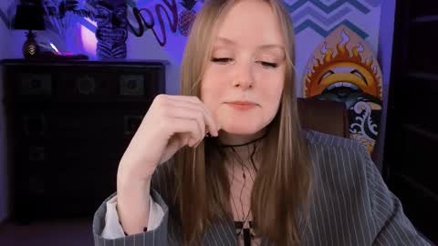 Snapshot of vivienleeigh chatting on 23, 2, 2025 Vivien online show from 23, 2, 2025