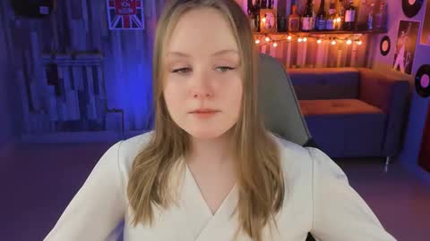 Snapshot of vivienleeigh chatting on 28, 2, 2025 Vivien online show from 28, 2, 2025