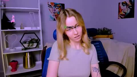 Snapshot of vivienne_sweet chatting on 28, 2, 2025 Vivi online show from 28, 2, 2025