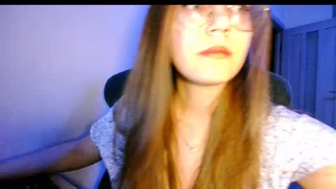 vivivivikkie online show from 30, 4, 2026