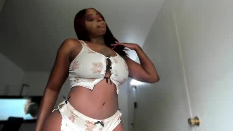 Sasha Malone online show from 5, 5, 2026