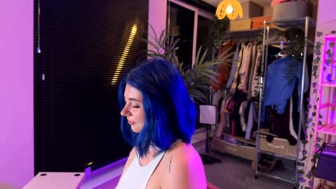 Polly  Online mostly at 9pm-2am UK Time online show from 29, 9, 2025