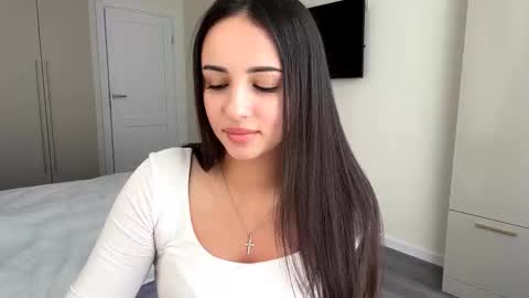 Snapshot of vixy_luna chatting on 20, 3, 2026 Miss Mia online show from 20, 3, 2026