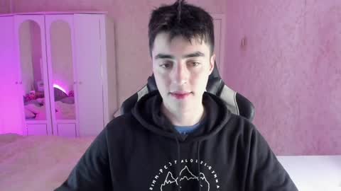 Snapshot of vlad1605 chatting on 2, 12, 2024 Martin online show from 2, 12, 2024