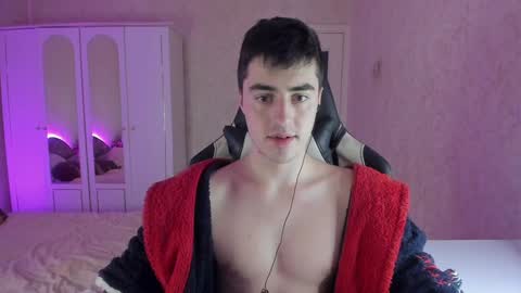 Snapshot of vlad1605 chatting on 30, 12, 2024 Martin online show from 30, 12, 2024