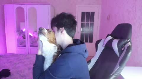 Snapshot of vlad1605 chatting on 12, 2, 2025 Martin online show from 12, 2, 2025