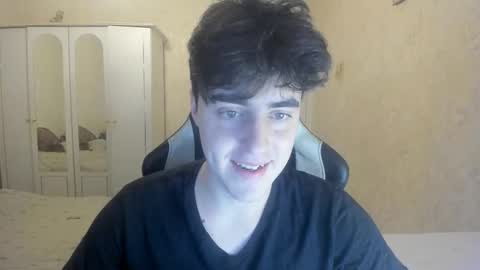 Snapshot of vlad1605 chatting on 20, 10, 2025 Martin online show from 20, 10, 2025