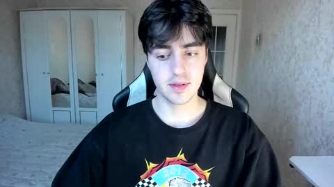 Snapshot of vlad1605 chatting on 3, 11, 2025 Martin online show from 3, 11, 2025