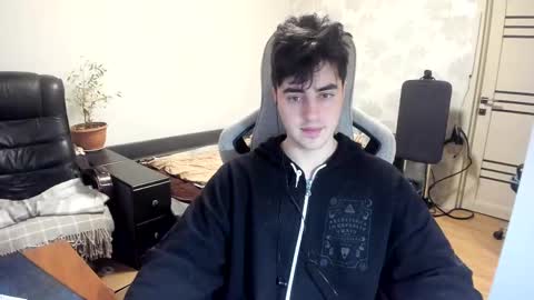 Snapshot of vlad1605 chatting on 4, 12, 2025 Martin online show from 4, 12, 2025