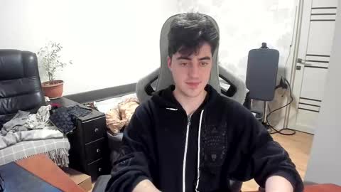 Snapshot of vlad1605 chatting on 5, 12, 2025 Martin online show from 5, 12, 2025