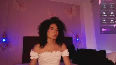 Snapshot of vnuss__ chatting on 25, 6, 2026 VENUS online show from 25, 6, 2026
