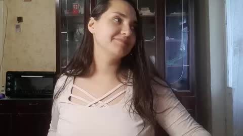 voulezvous_angel online show from 1, 2, 2026