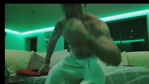 voyeur1391365 online show from 5, 10, 2025