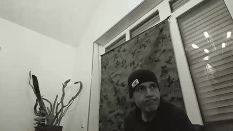 Snapshot of voyeuredeluxe chatting on 6, 3, 2026 voyeuredeluxe online show from 6, 3, 2026