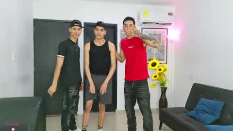 voyeurism_guys online show from 5, 5, 2026