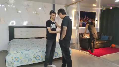 voyeurism_guys online show from 5, 8, 2026