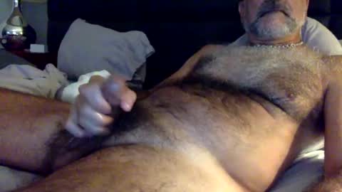 Enjoy guys of all ages if you are not on cam please dont ask for requests if i dont respond dont think im ignoring you i online show from 4, 8, 2026