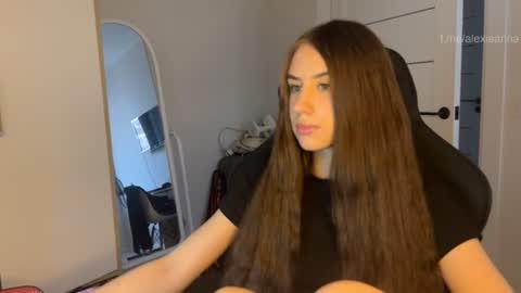 Snapshot of vx_arina chatting on 4, 7, 2026 Arina online show from 4, 7, 2026